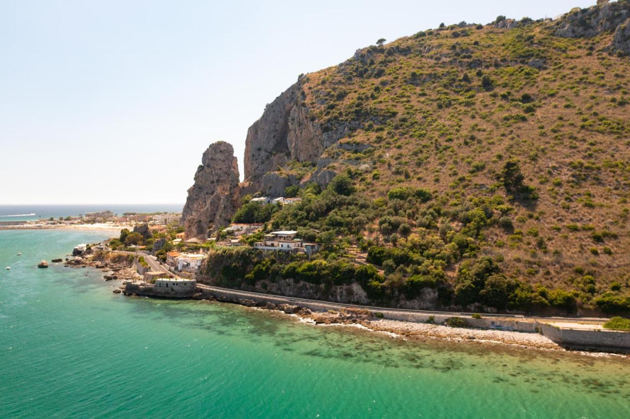 Le Palme Village Terracina Eksteriør billede