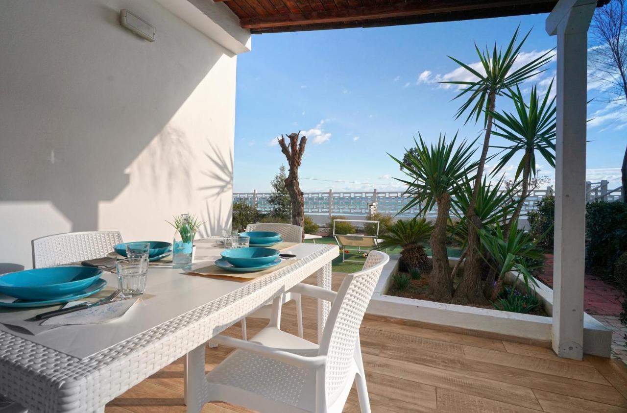 Le Palme Village Terracina Eksteriør billede