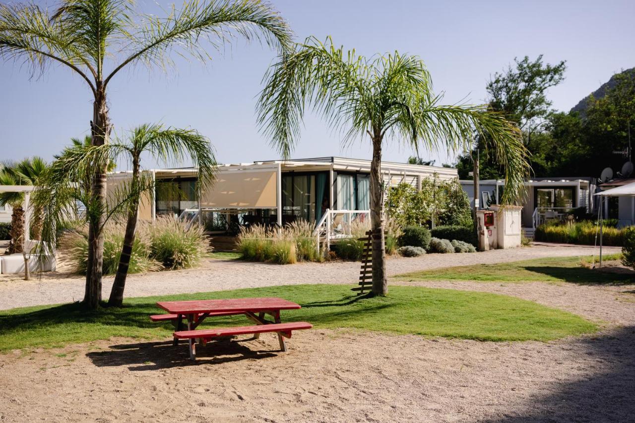 Le Palme Village Terracina Eksteriør billede