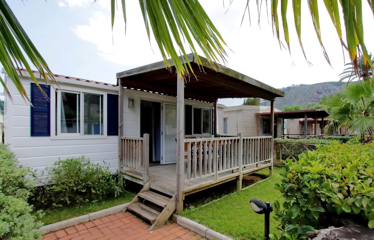 Le Palme Village Terracina Eksteriør billede